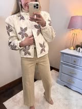 Cream Floral Appliques Quilted Jacket