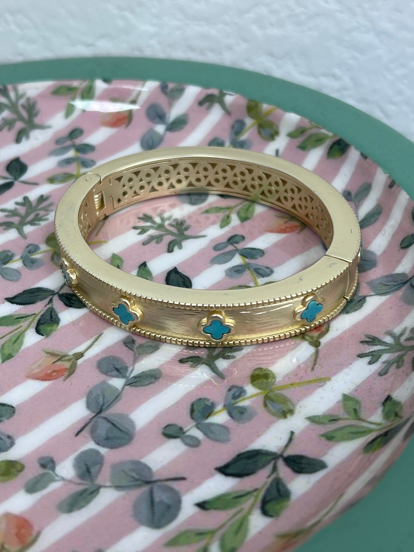 Turquoise Clover Style Cuff FS