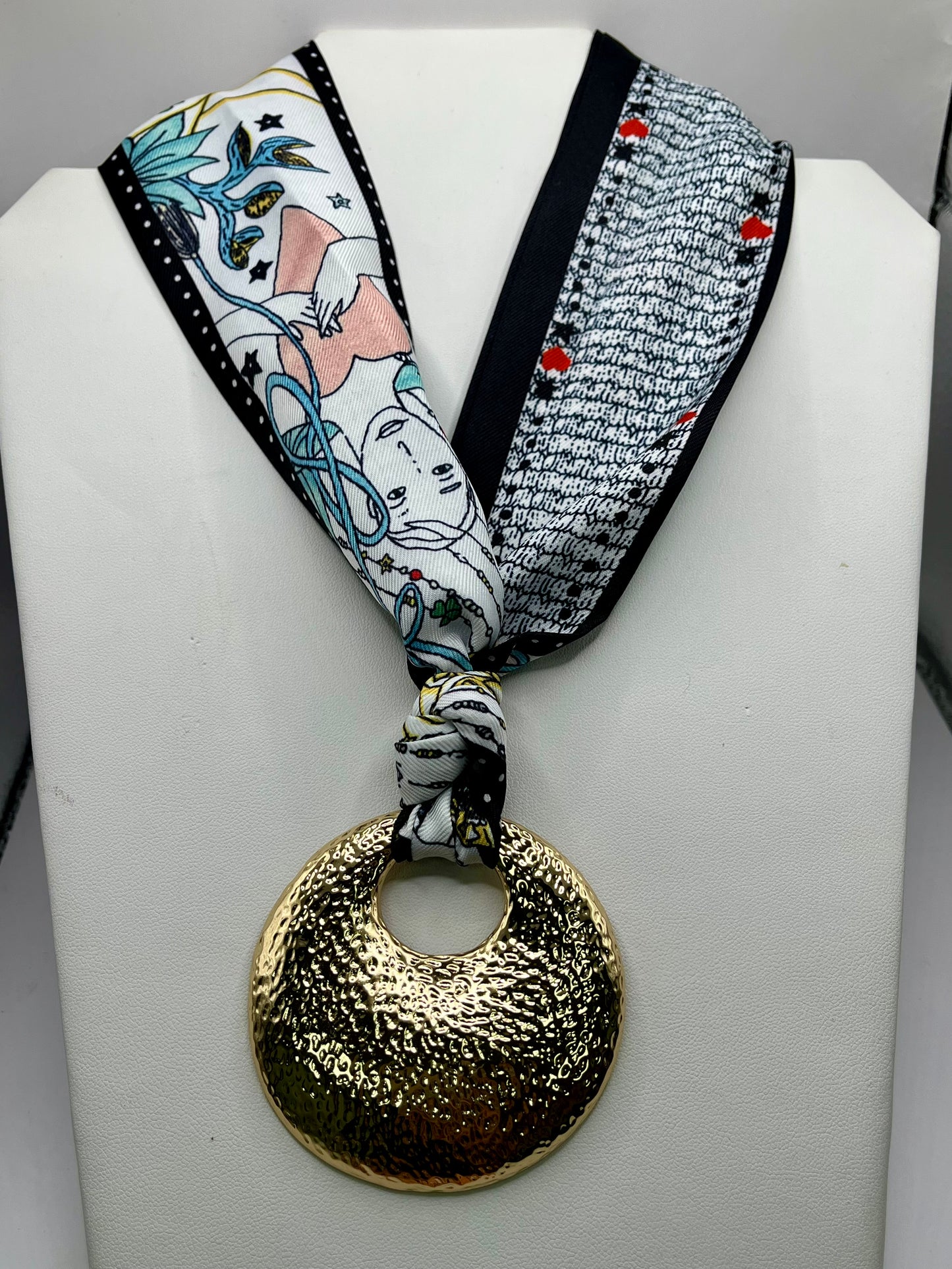 Textured Round Scarf Necklace