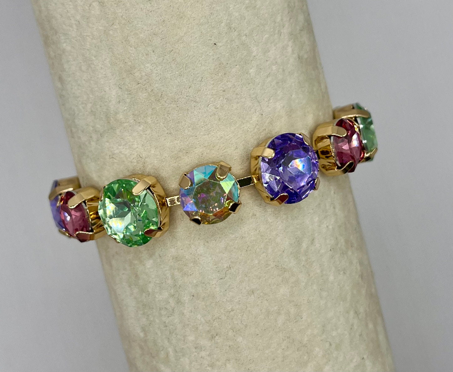 Crystal Light Multi Stone with Magnetic Closure Bracelet
