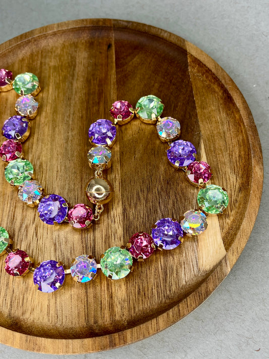 Light Multi Crystal Stone Magnetic Necklace