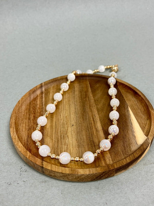 White Spaced Magnetic Necklace
