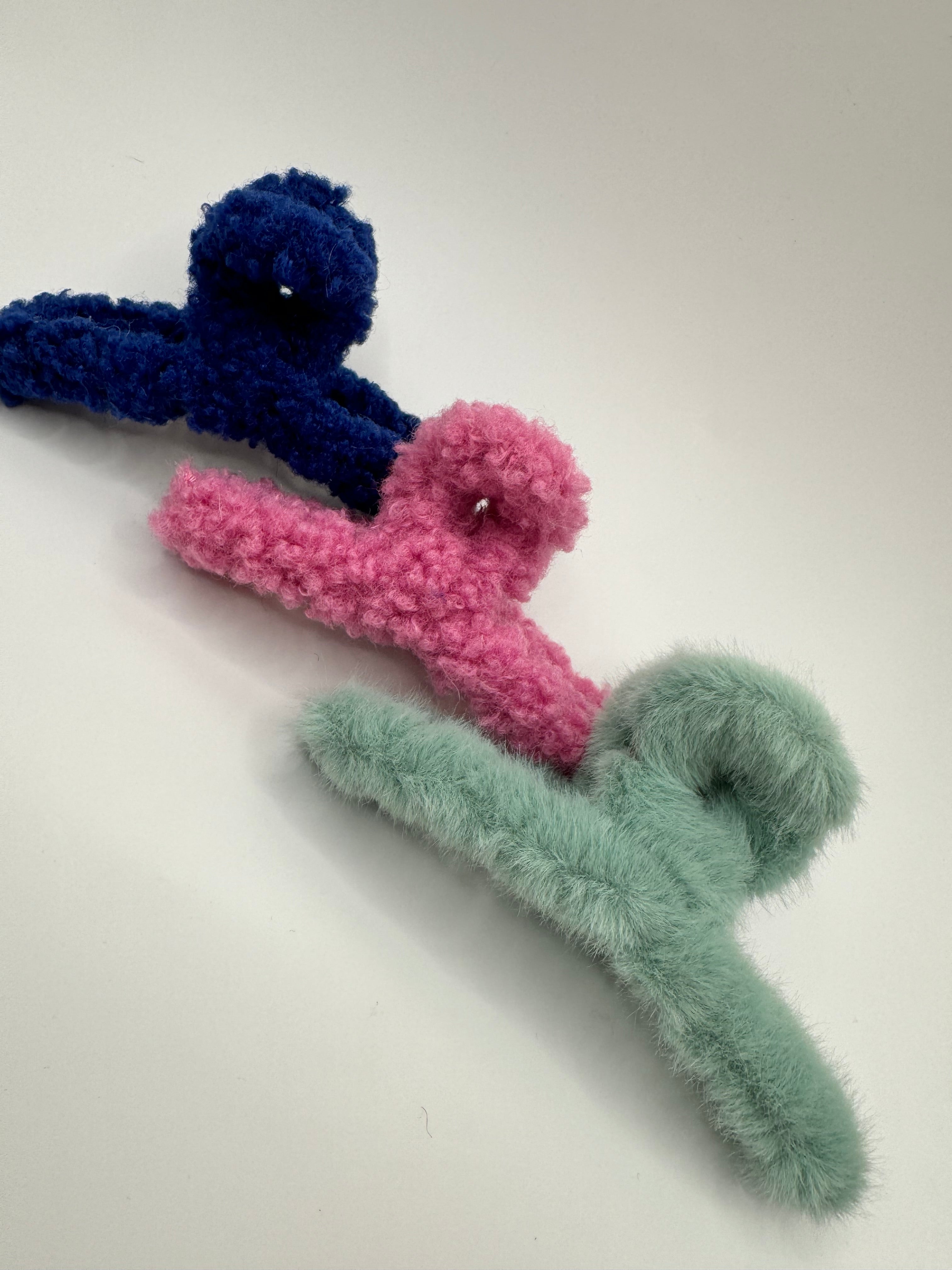 Fuzzy Claw Clip (Multiple Colors)
