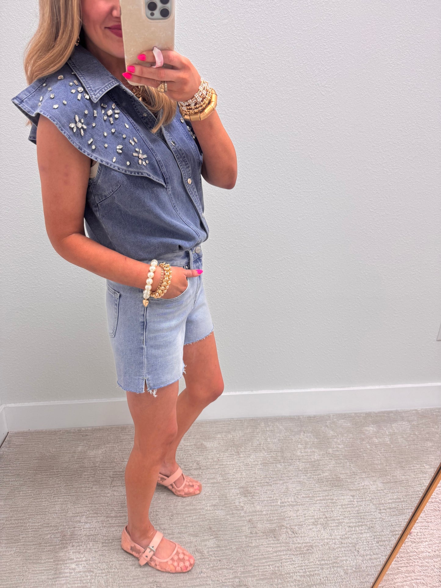 Risen Light High Rise Raw Cut Hem Side Slit Denim Shorts FS