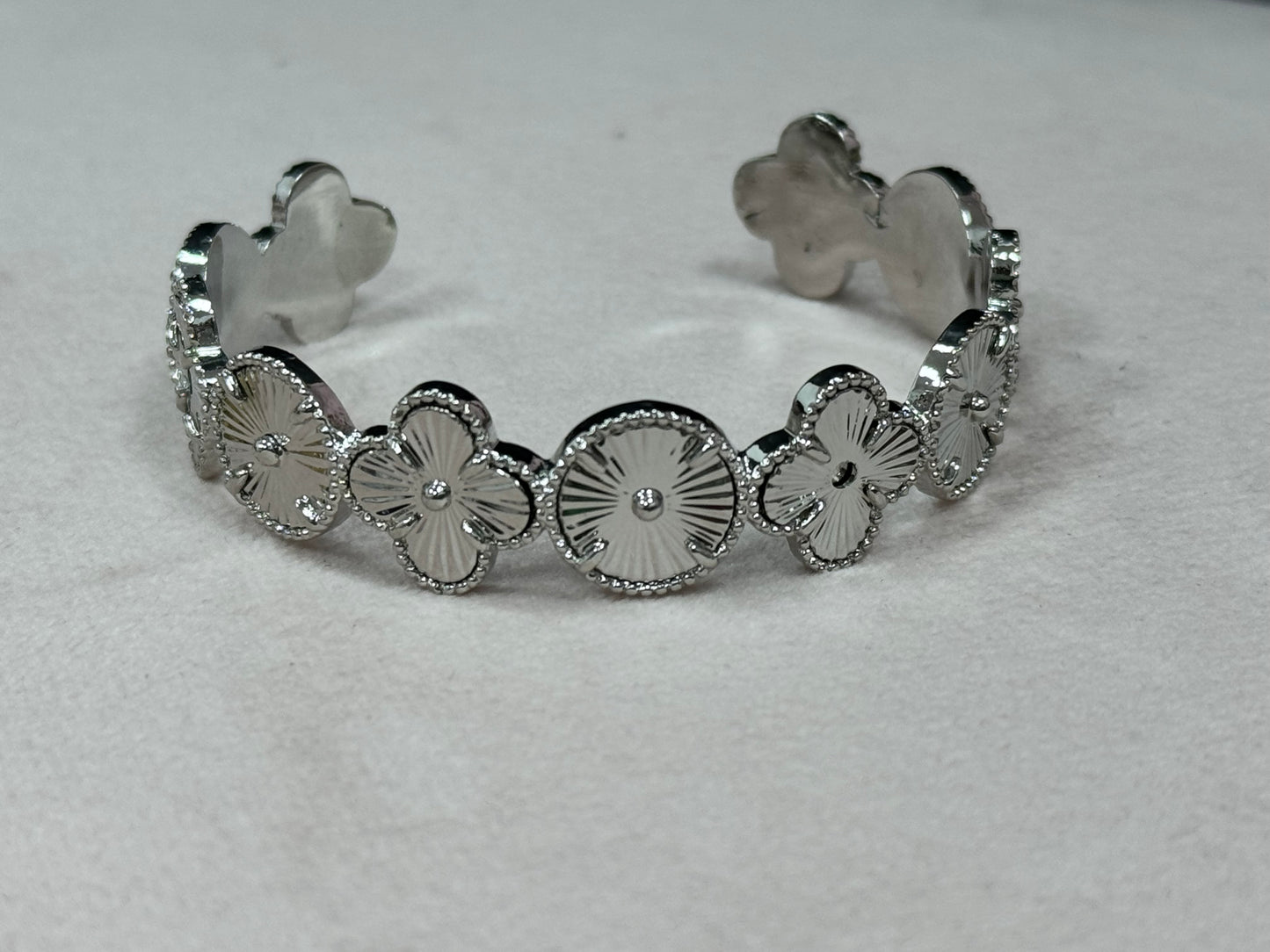 Clover Flower Style Cuff Bracelet FS