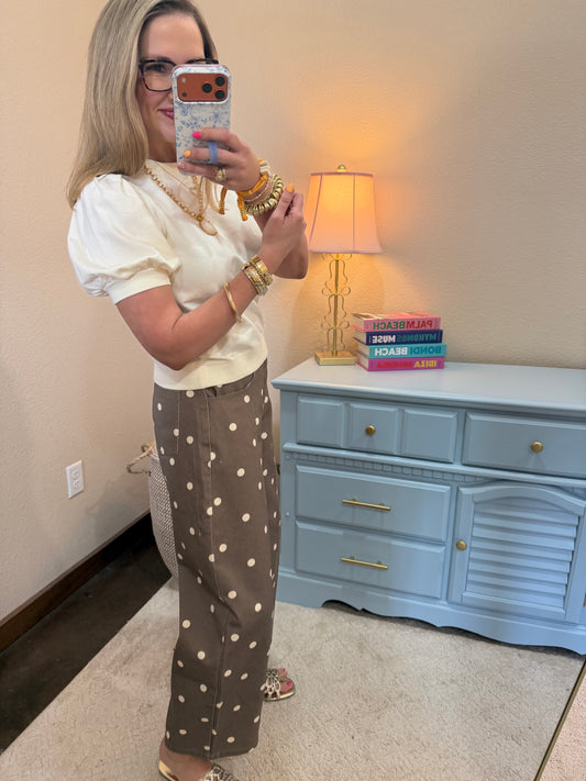 Cream Puff Sleeve V-stitch Crew Neck Top