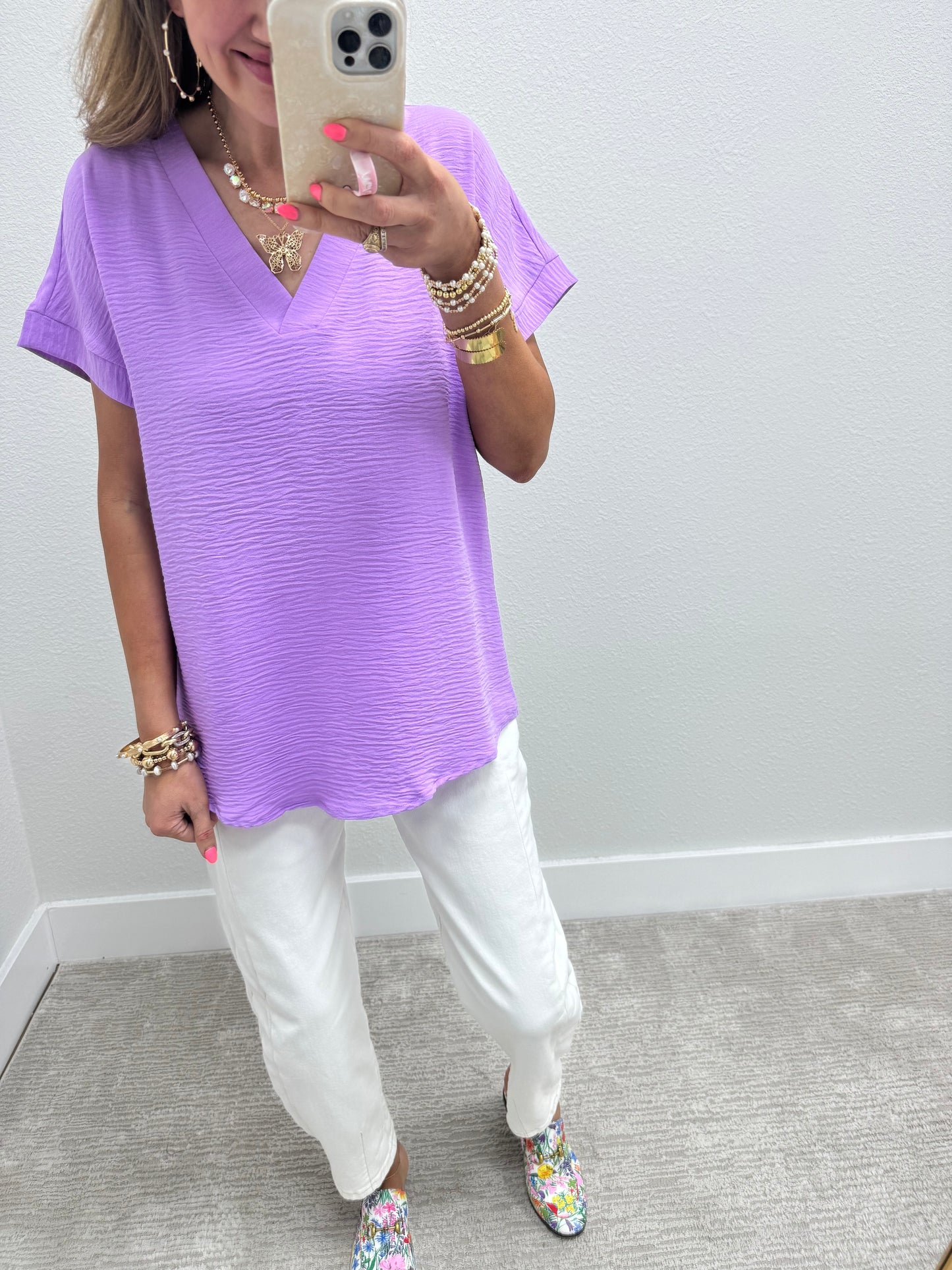 Lavender Poly Woven V-neck Short sleeve