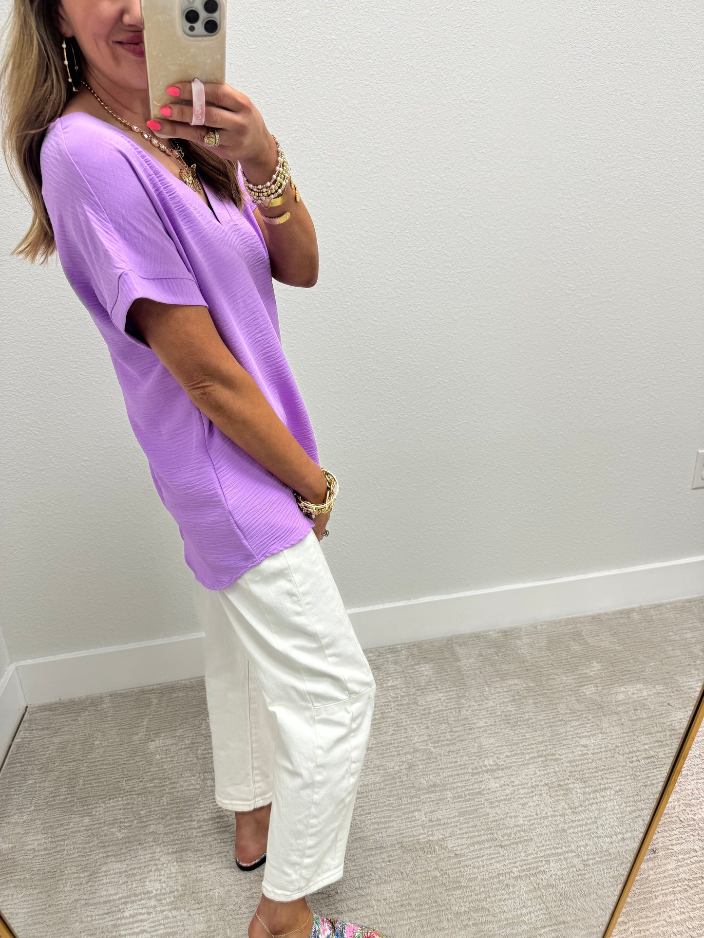 Lavender Poly Woven V-neck Short sleeve