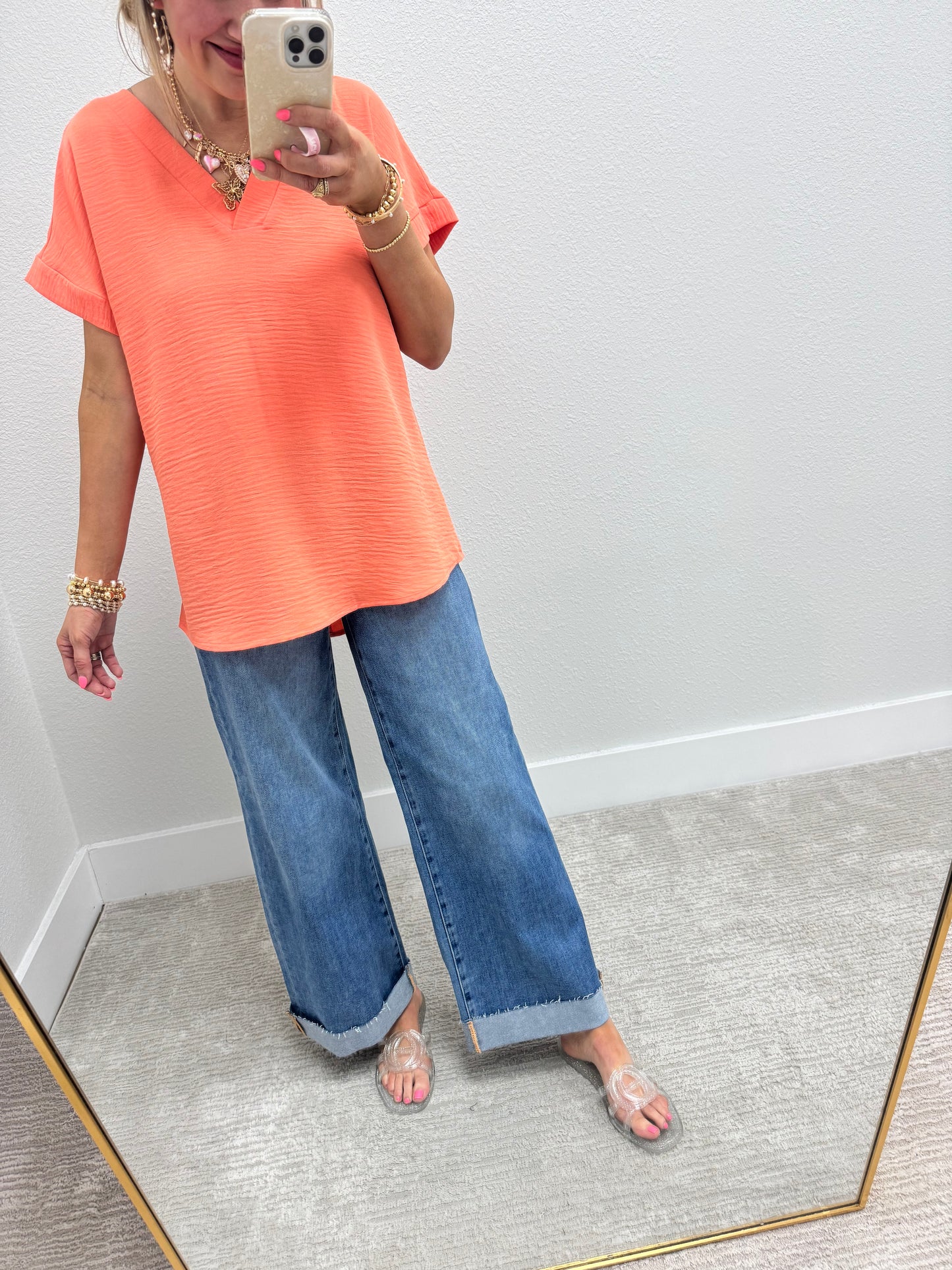 Coral Poly Woven V-neck Short sleeve