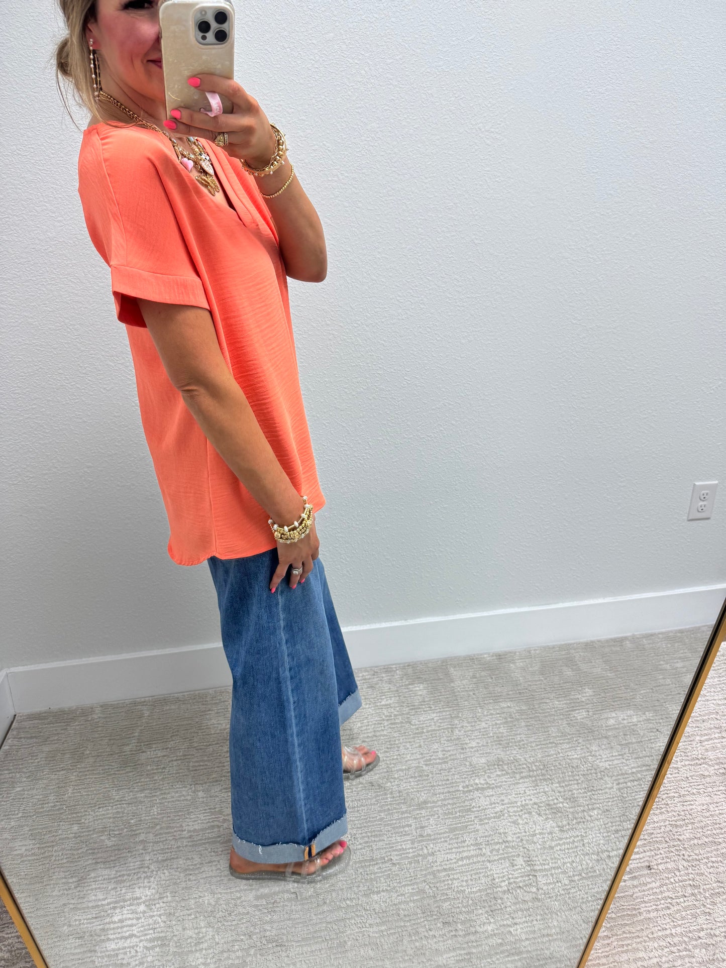 Coral Poly Woven V-neck Short sleeve