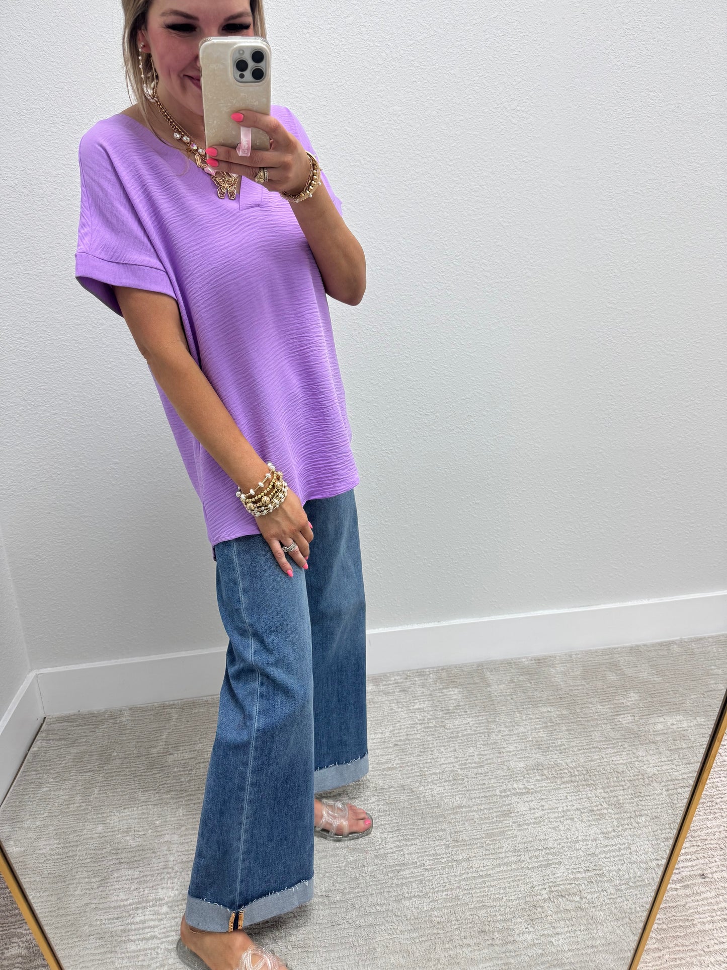 Lavender Poly Woven V-neck Short sleeve