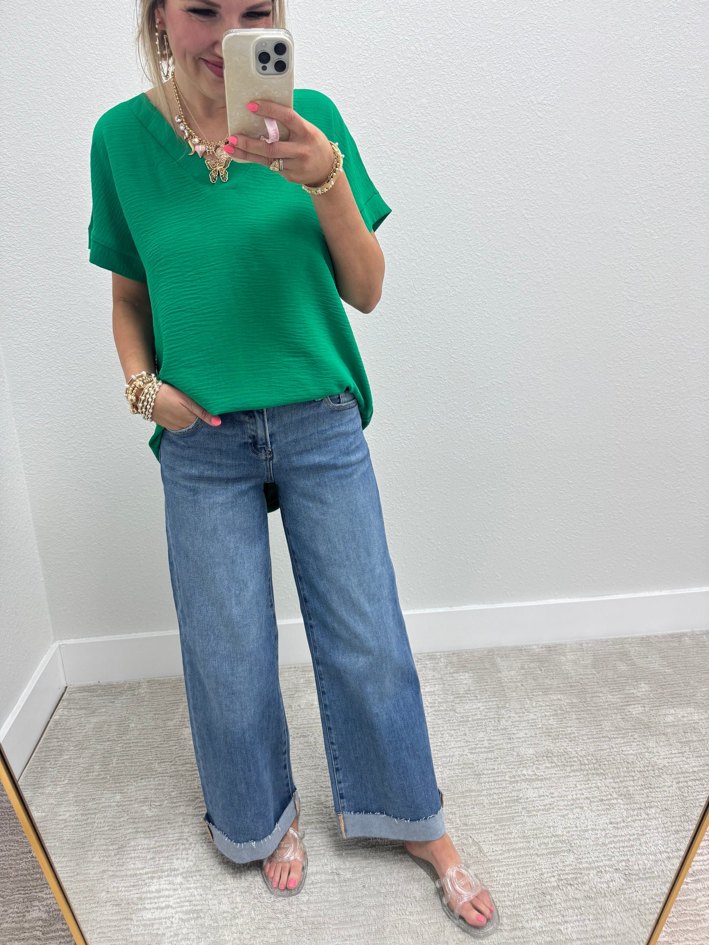 Green Poly Woven V-neck Short sleeve