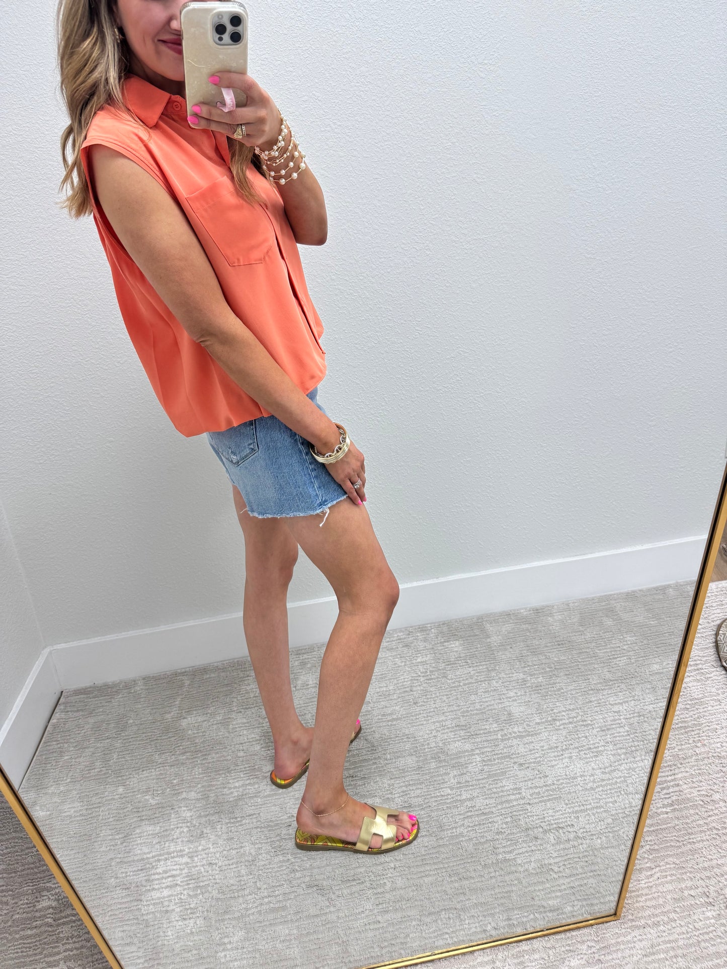 Lt Orange Sleeveless Collared Bubble Back Top FS