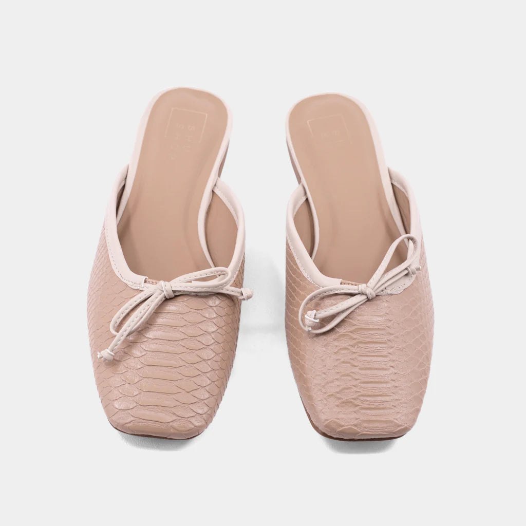 Andrea Flat Mule- Nude Snake