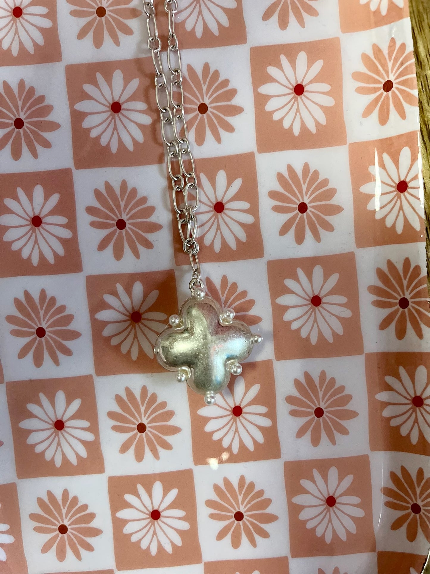 Vintage Puffy Clover Necklace