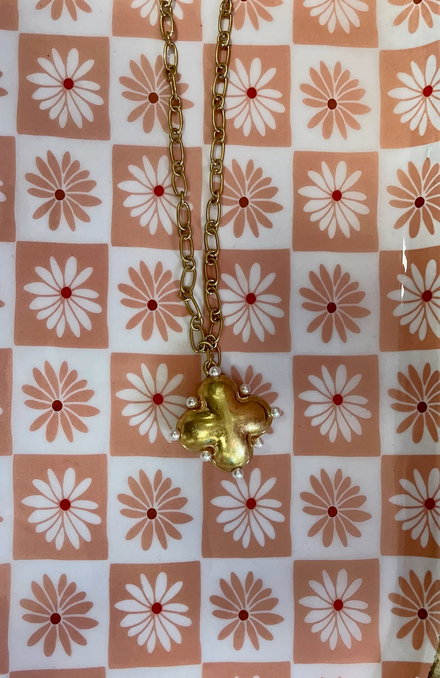 Vintage Puffy Clover Necklace
