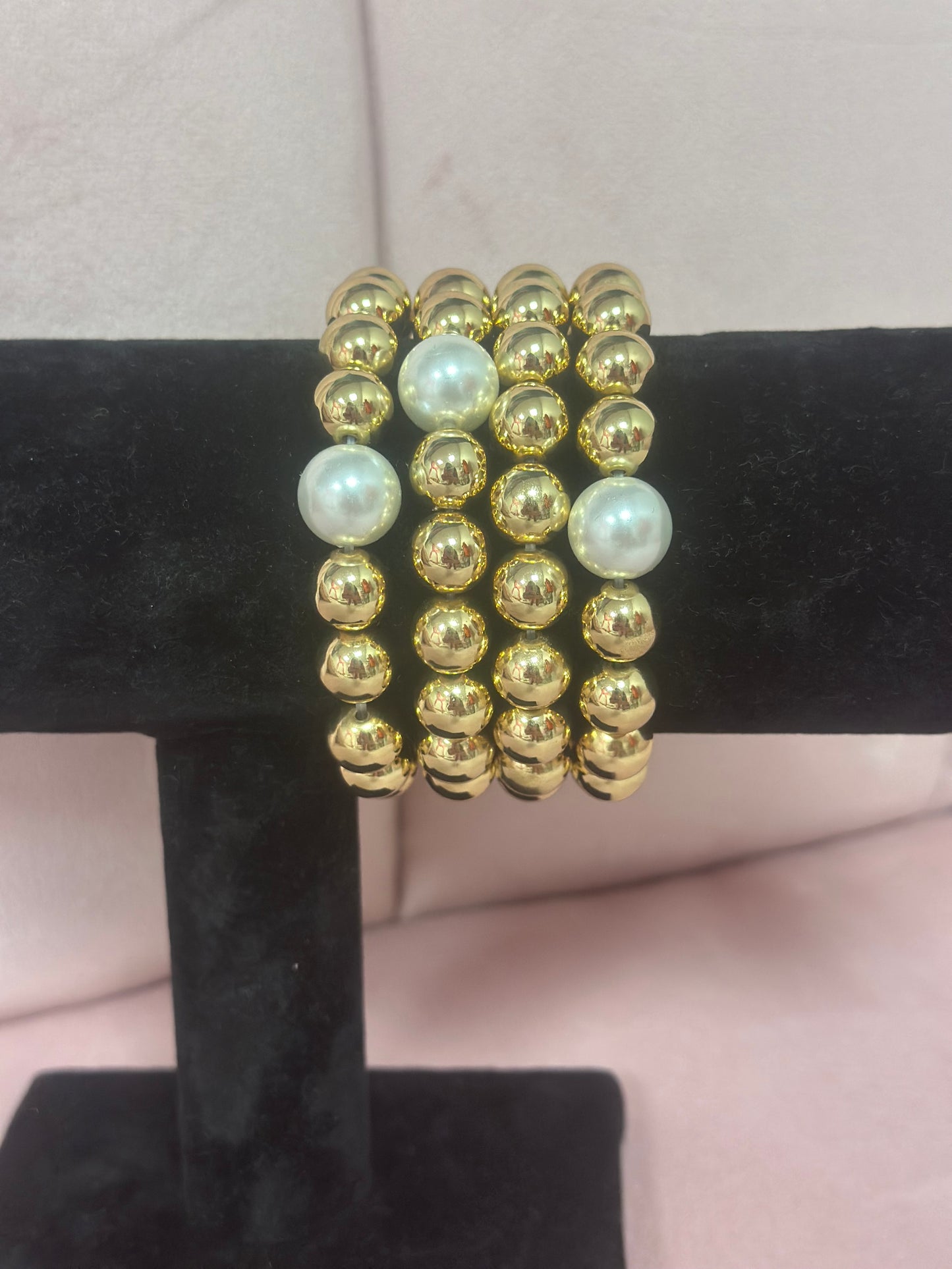 Set of 4 Ball Bracelets with Pearl Ball