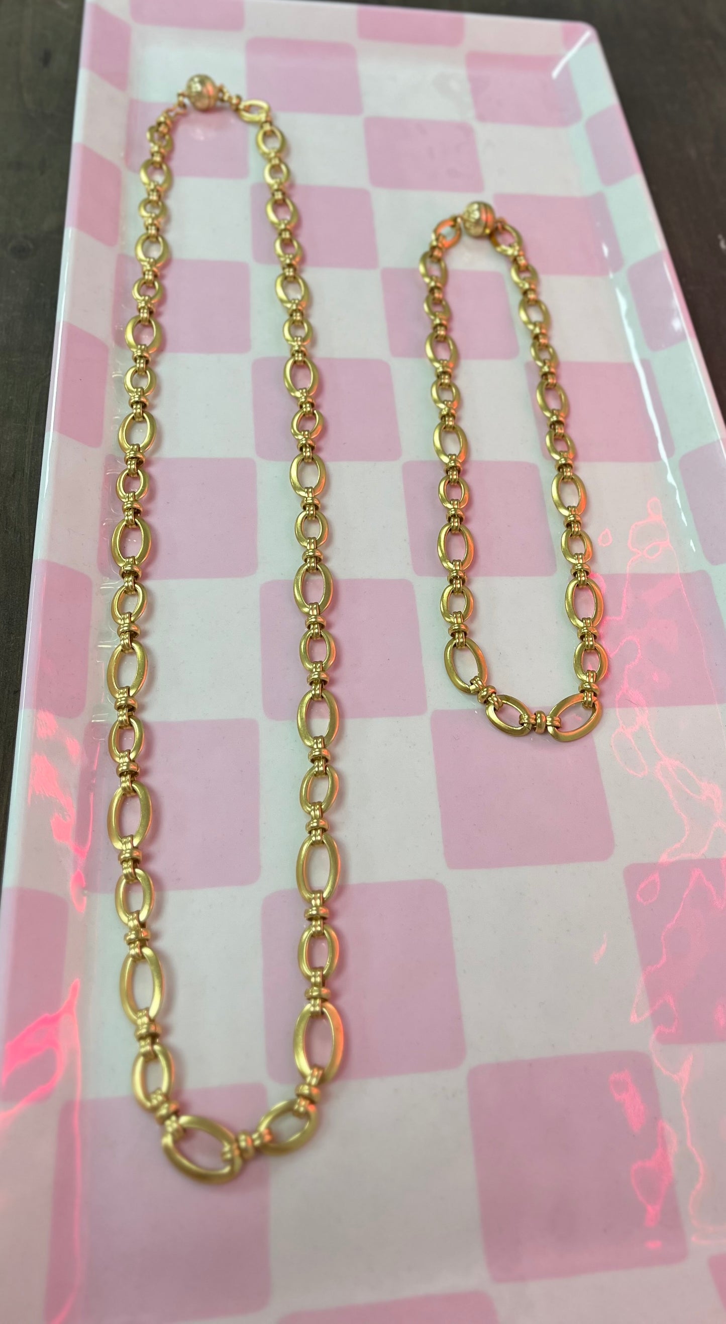 Luxe Antique Magnetic Style 2