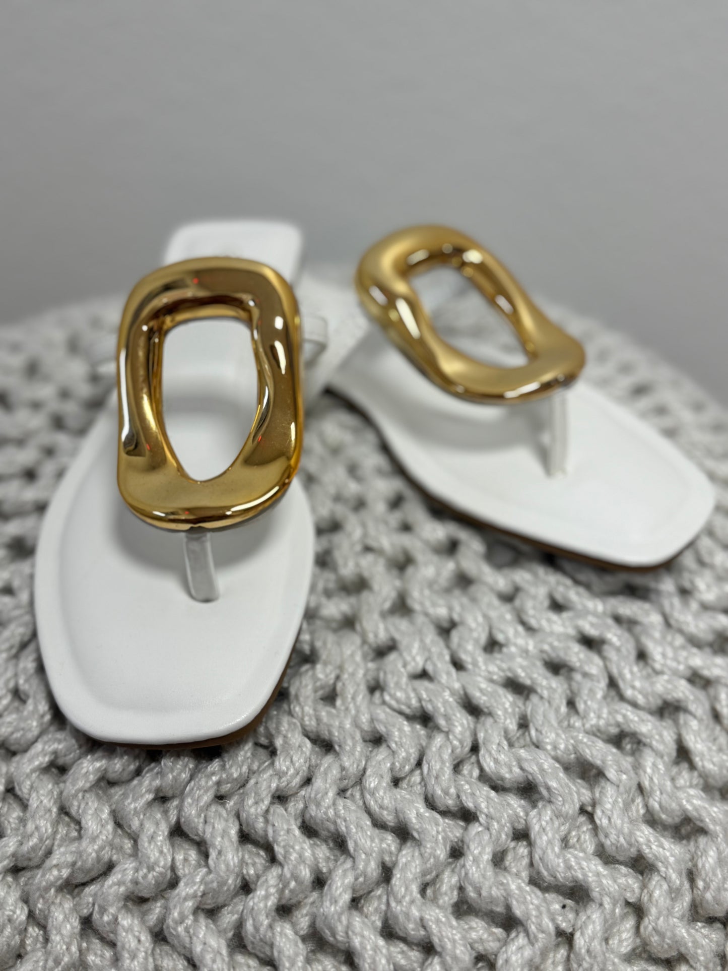 White Metal Pendant Sandal FS