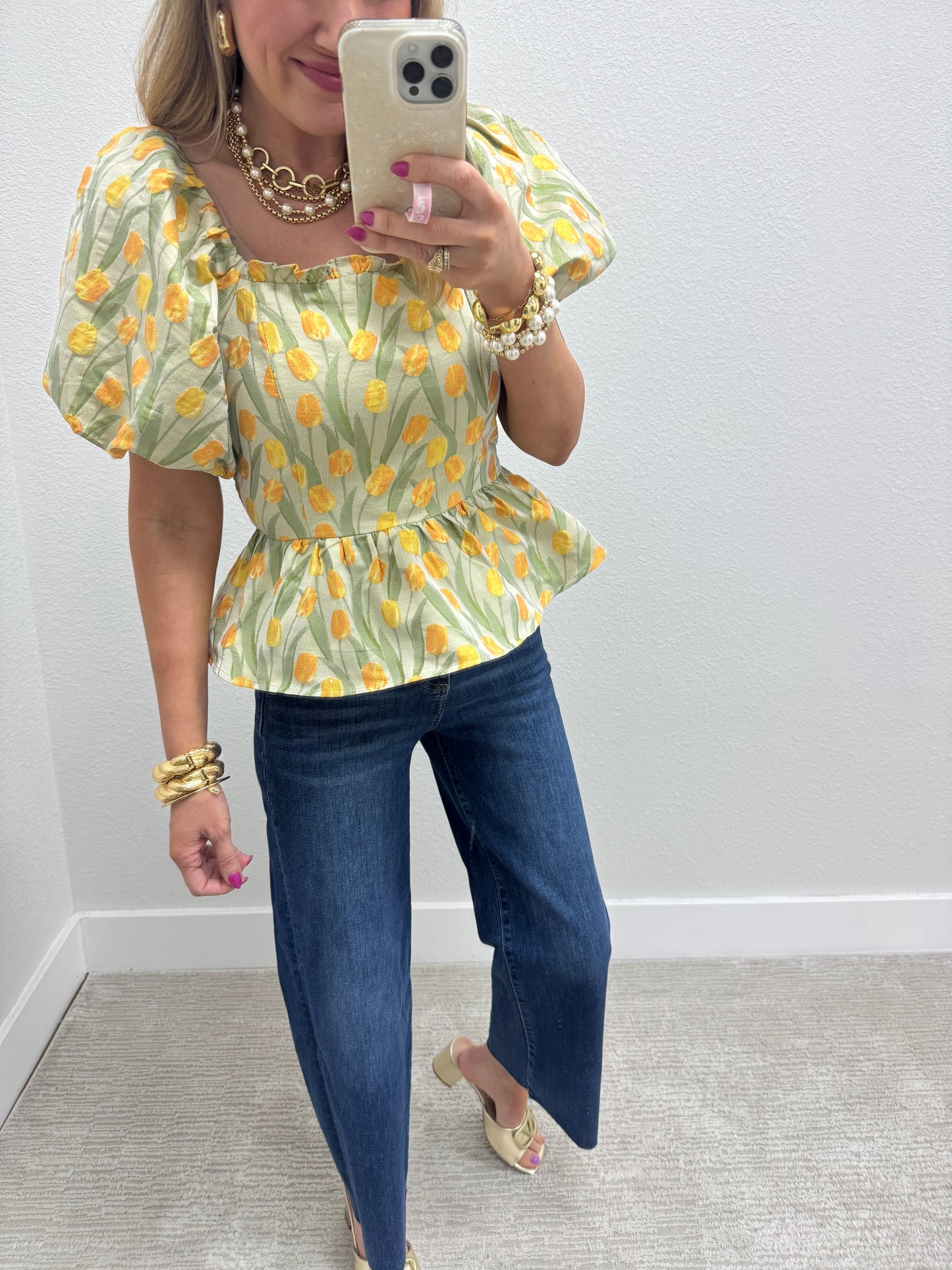 Floral Jacquard Peplum Top with Bubble Sleeve