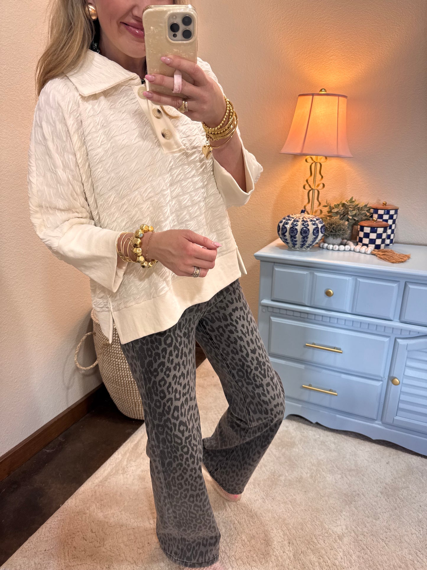 Ivory Quilted 3/4 Sleeve Top with Button Detail