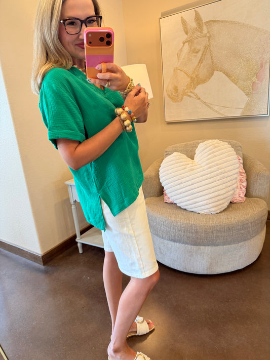 Kelly Green Double Gauze V-Neck Short Sleeve Top