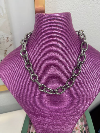Textured Link Magnetic Necklace (Silver and Gold)