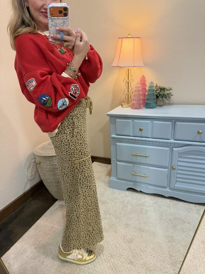 Red Patch Sleeve Sweatshirt Top