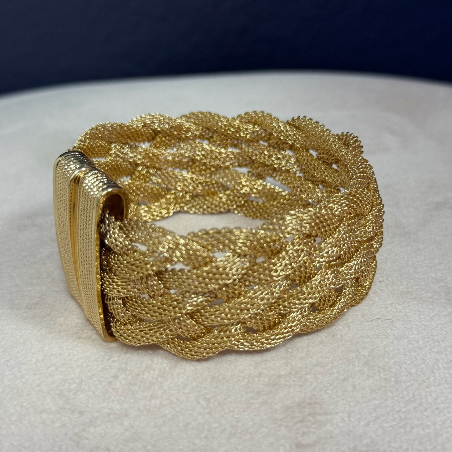 Thick Braided Bracelet Magnetic (3 Colors)