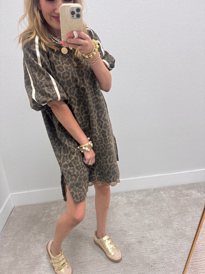 Cedar Bubble Sleeve Round Neck Leopard Print Dress