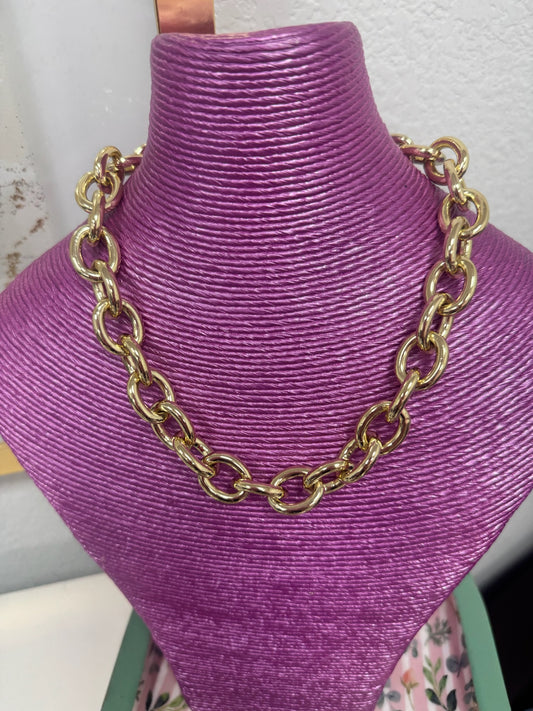 Gold Chunky Link Magnetic Necklace