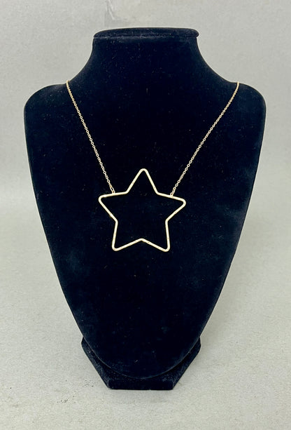 Drop Down Star Outline Necklace
