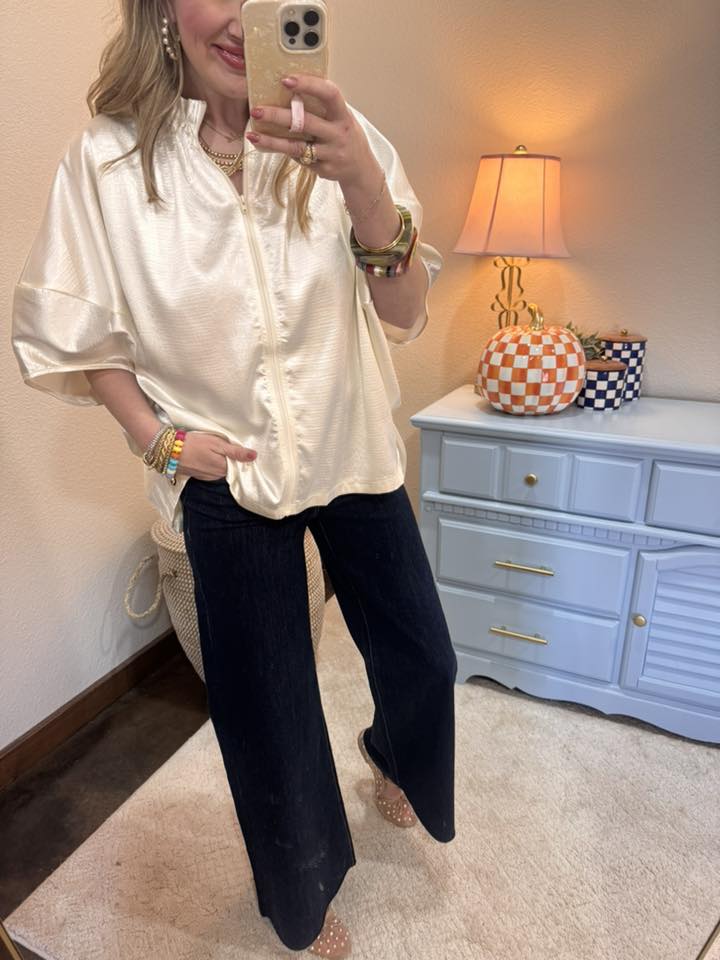 Cream Front Zipper Sleeveless Top