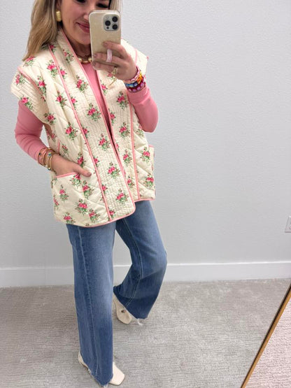 Ivory & Pink Floral Print Quilted Vest With Pockets FS