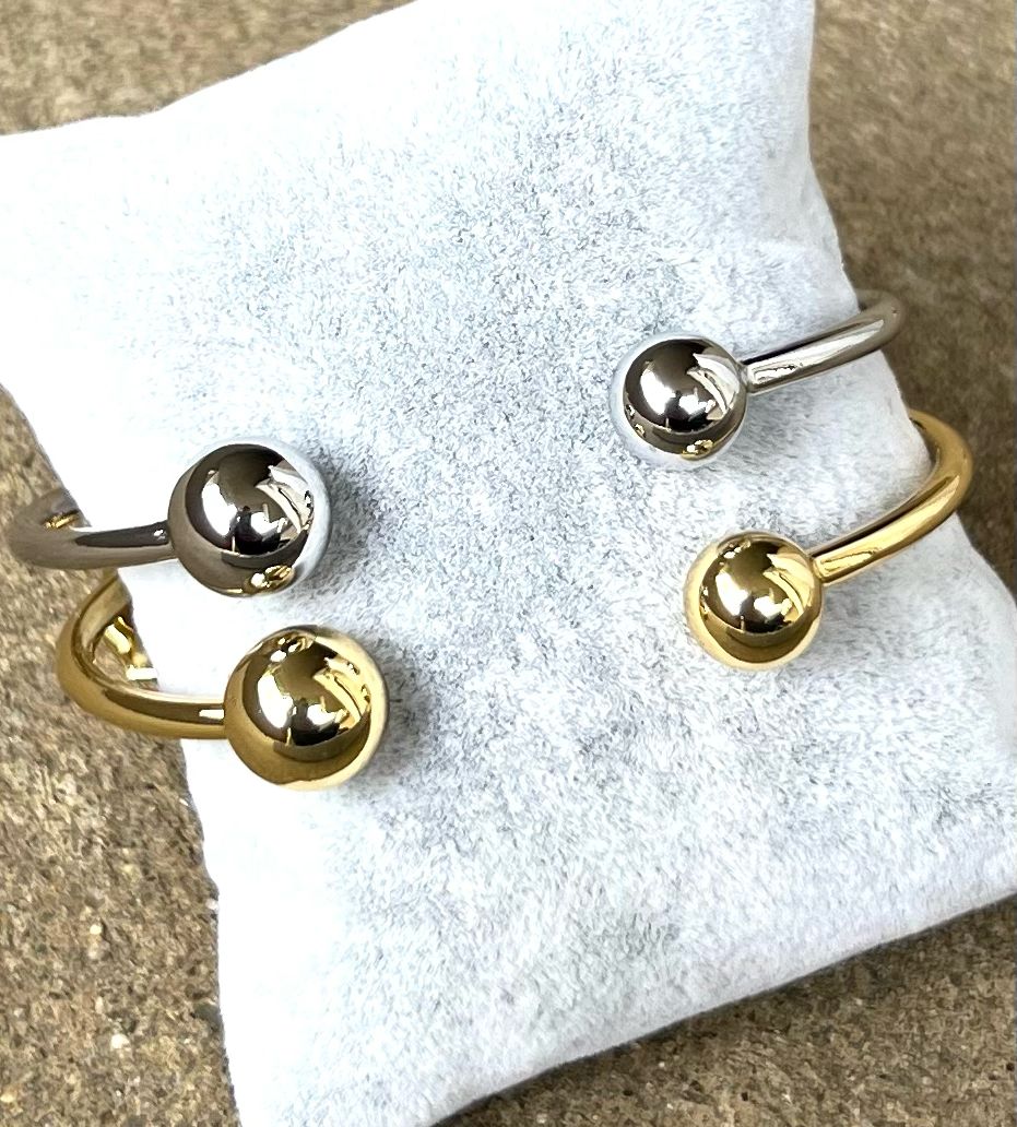 Ball Cuff Bracelet (Silver and Gold)