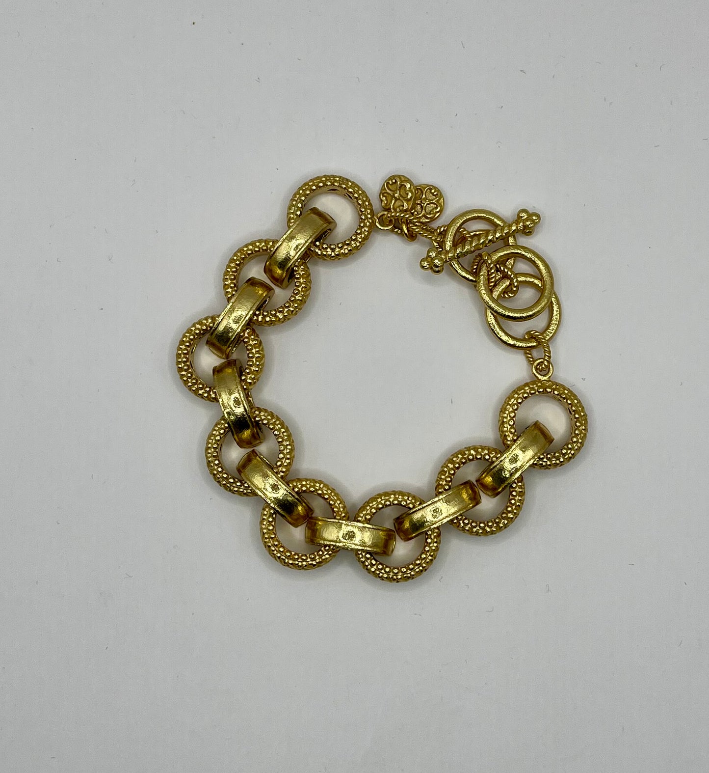Luxe Gold Medium Link Bracelet