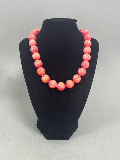 Colored Bead Magnetic Necklace- 6 Colors