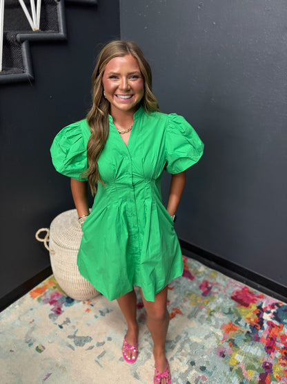 Kelly Green Pleated Short Sleeve Dress