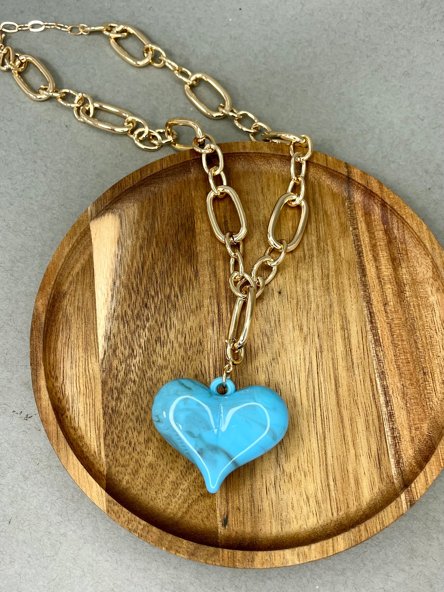 WR Gold Chunky Chain with Turquoise Resin Heart Necklace