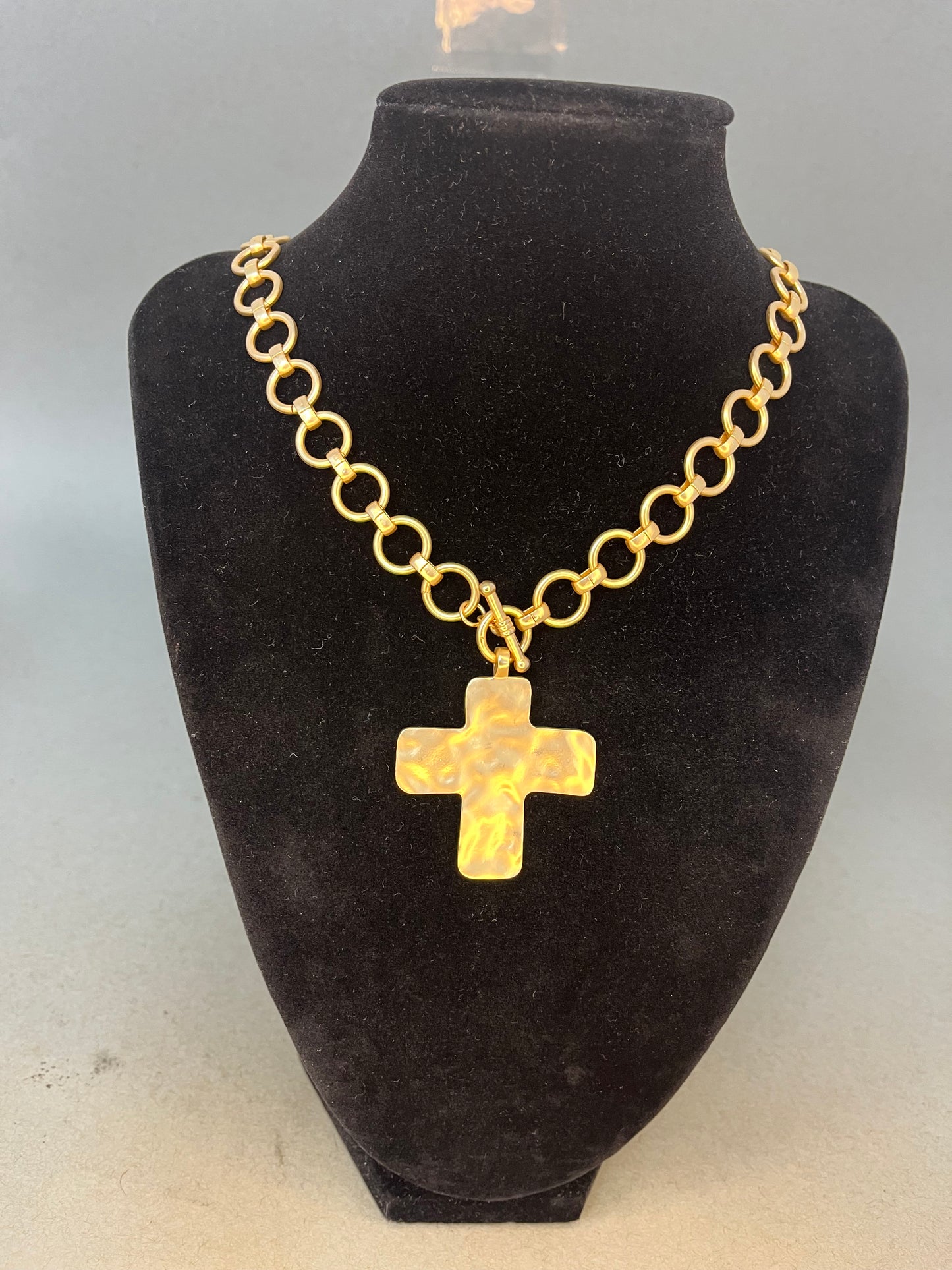 Link Cross Necklace Gold
