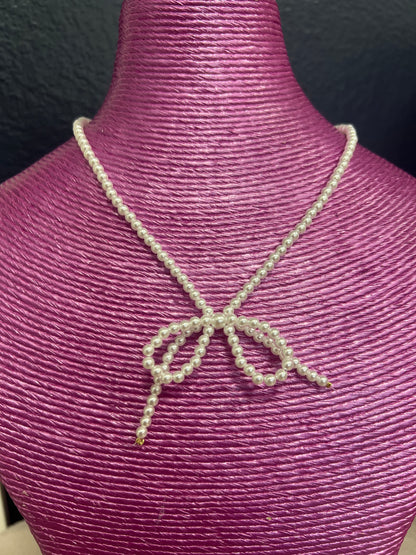 Pearl Bow Necklace FS