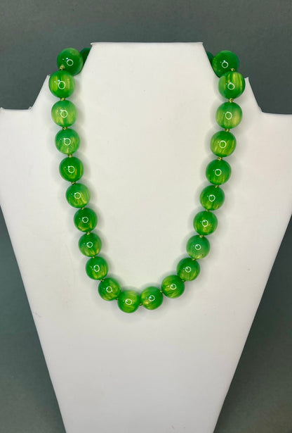 Colored Bead Magnetic Necklace- 7 Colors