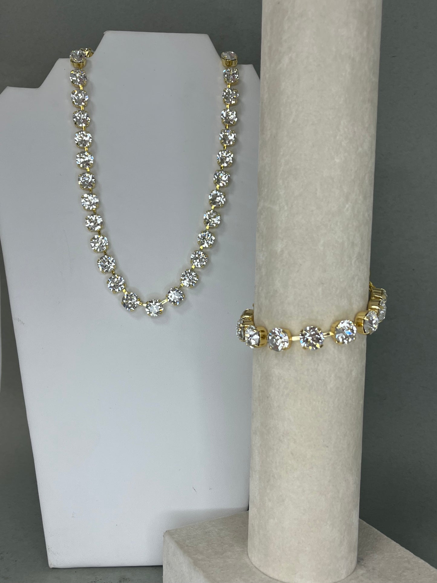 Magnetic Clear Crystal Necklace