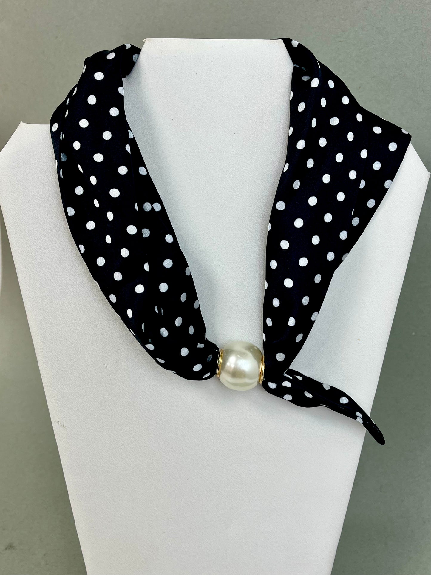 Magnetic Pearl Scarf Necklaces
