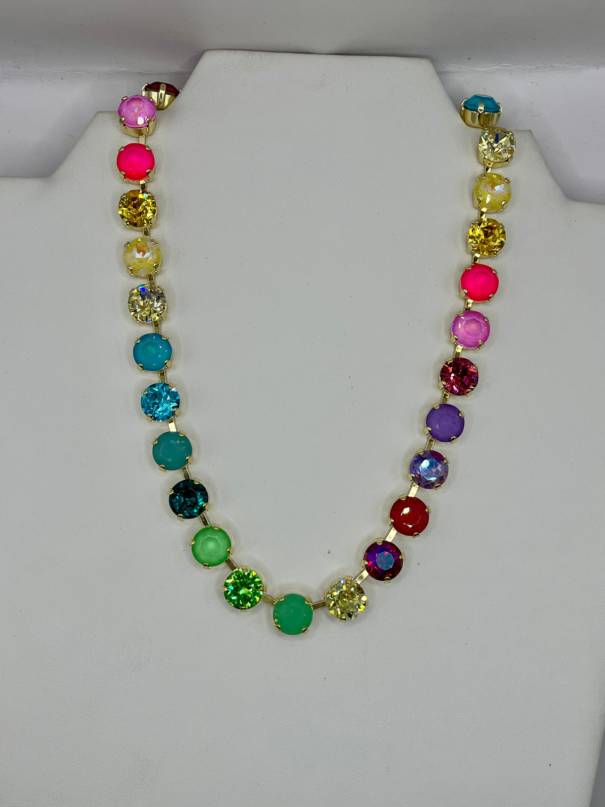 Luxe Magnetic Crystal Necklace- 3 Styles