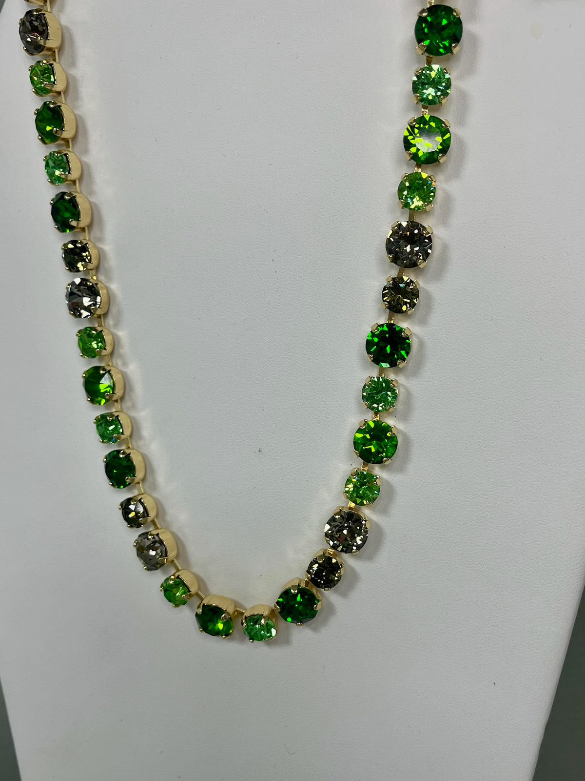 Luxe Magnetic Crystal Necklace- 3 Styles