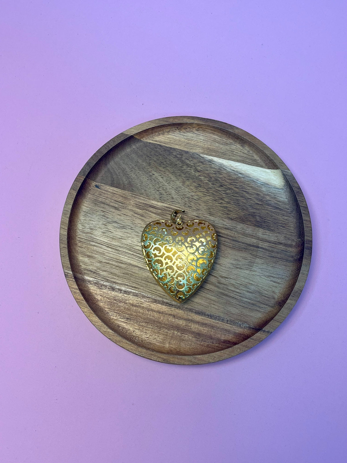 Luxe Gold Scroll Heart Pendant