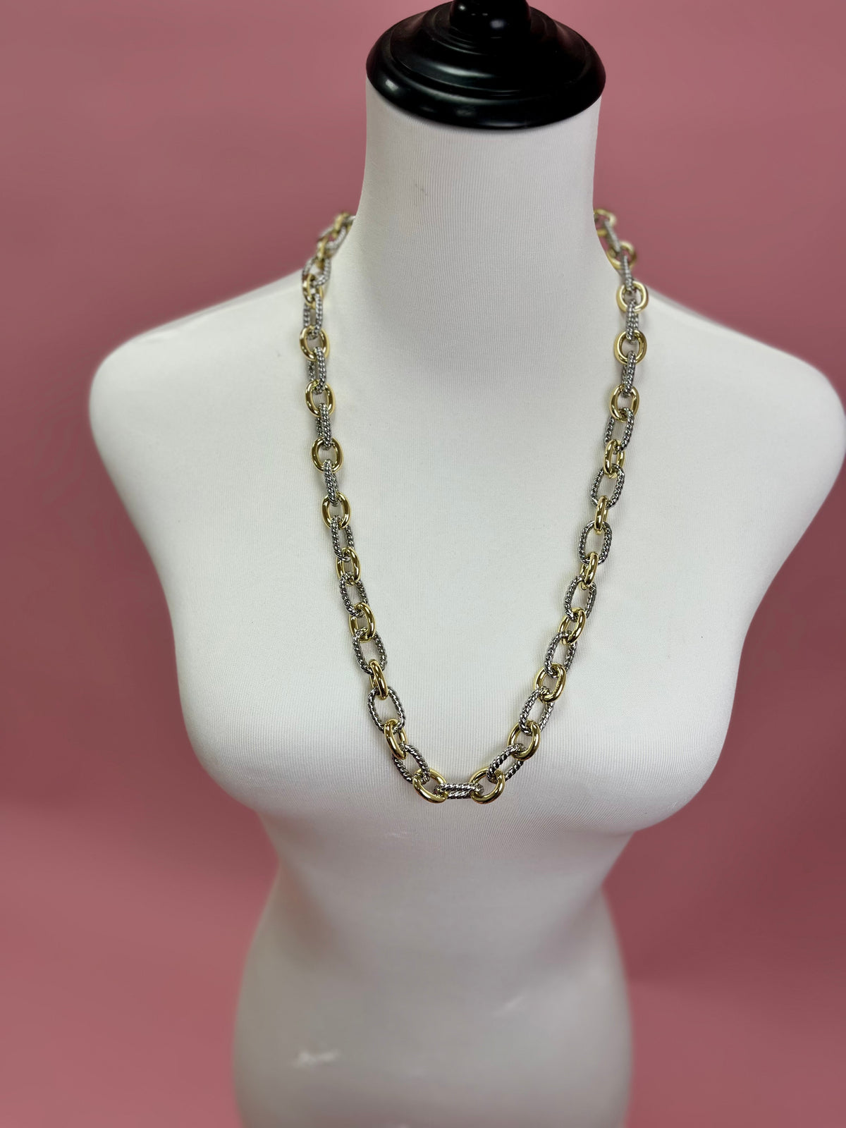 Long Textured Link Magnetic Necklace (Two Colors)