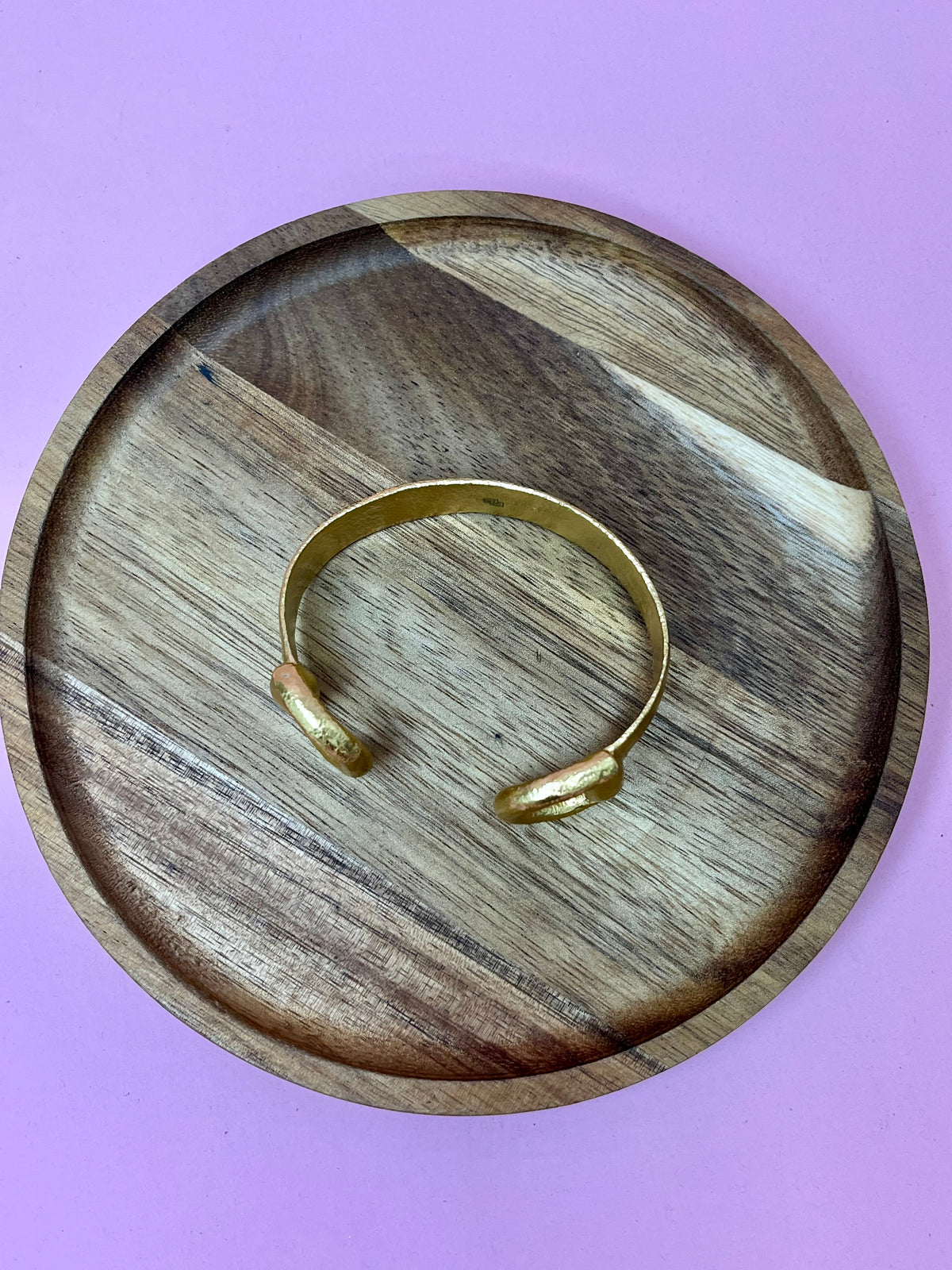 Luxe Hammered Gold Loop Cuff