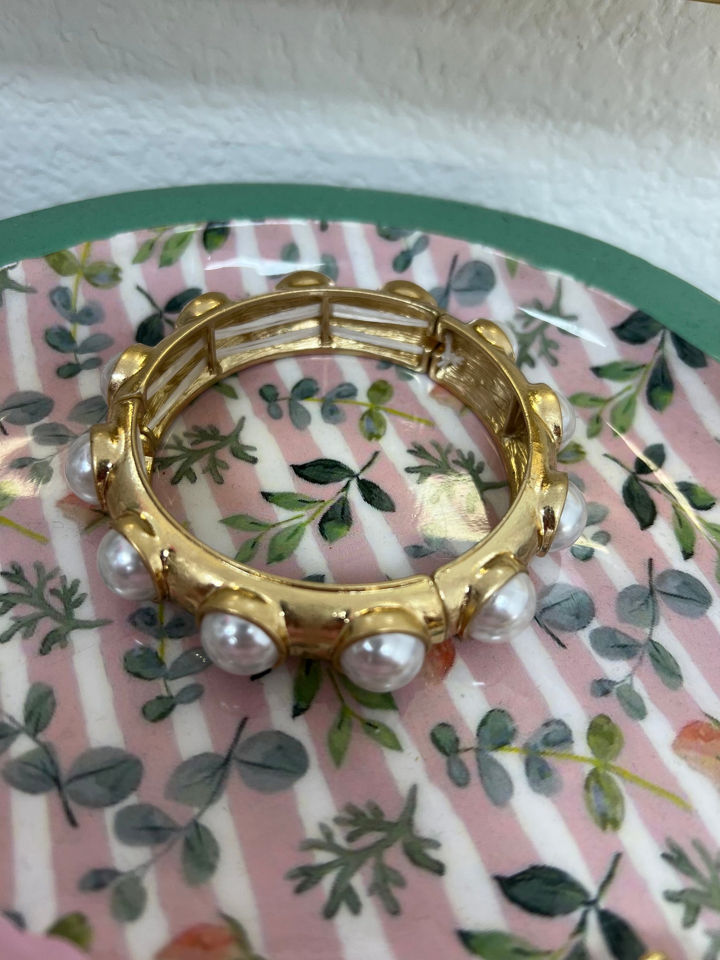 Gold Bracelet with Stones(pearl & pink)